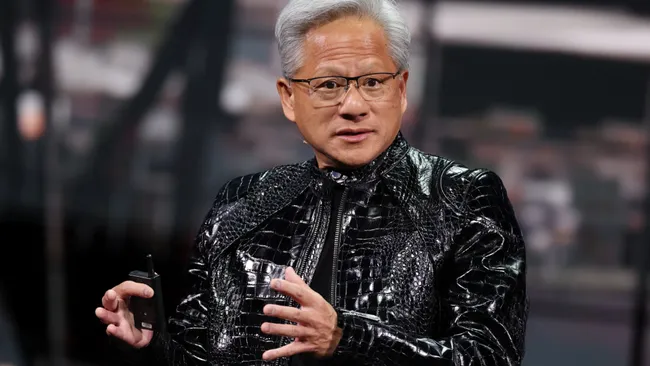 CEO NVIDIA bác bỏ viễn cảnh "Chúa AI", chỉ trích mạnh mẽ làn sóng bi quan về trí tuệ nhân tạo- Ảnh 1.